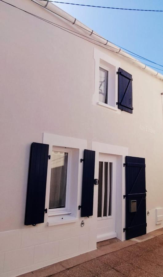 Maison De Pecheur Renovee Avec Cour Proche Du Port Les Sables-dʼOlonne Exteriér fotografie